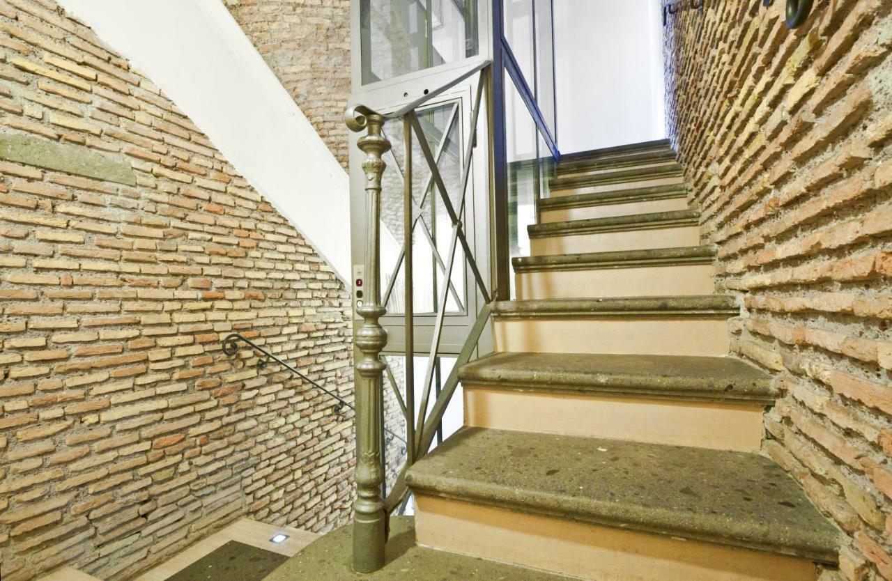 Arenula Luxury Apartment Roma Esterno foto