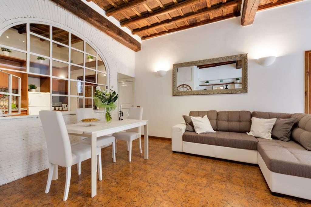 Arenula Luxury Apartment Roma Esterno foto